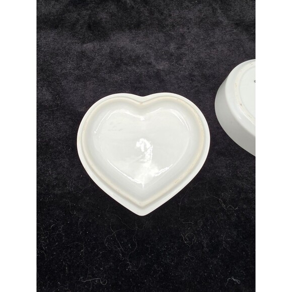 Heart Shaped Lidded Trinket Box Elephant Couple Love Vagabond Creations Papel - Picture 4 of 7